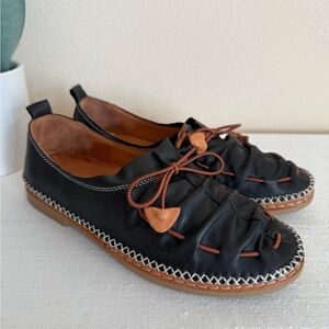 New Spring Step Berna Black/Tan Elastic Camp Tie
 Leather Comfy Loafers 7.5-8